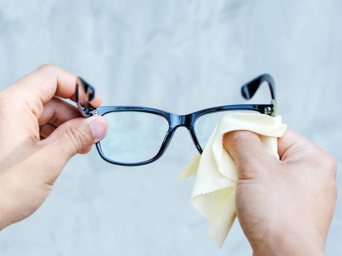 How to Clean Glasses