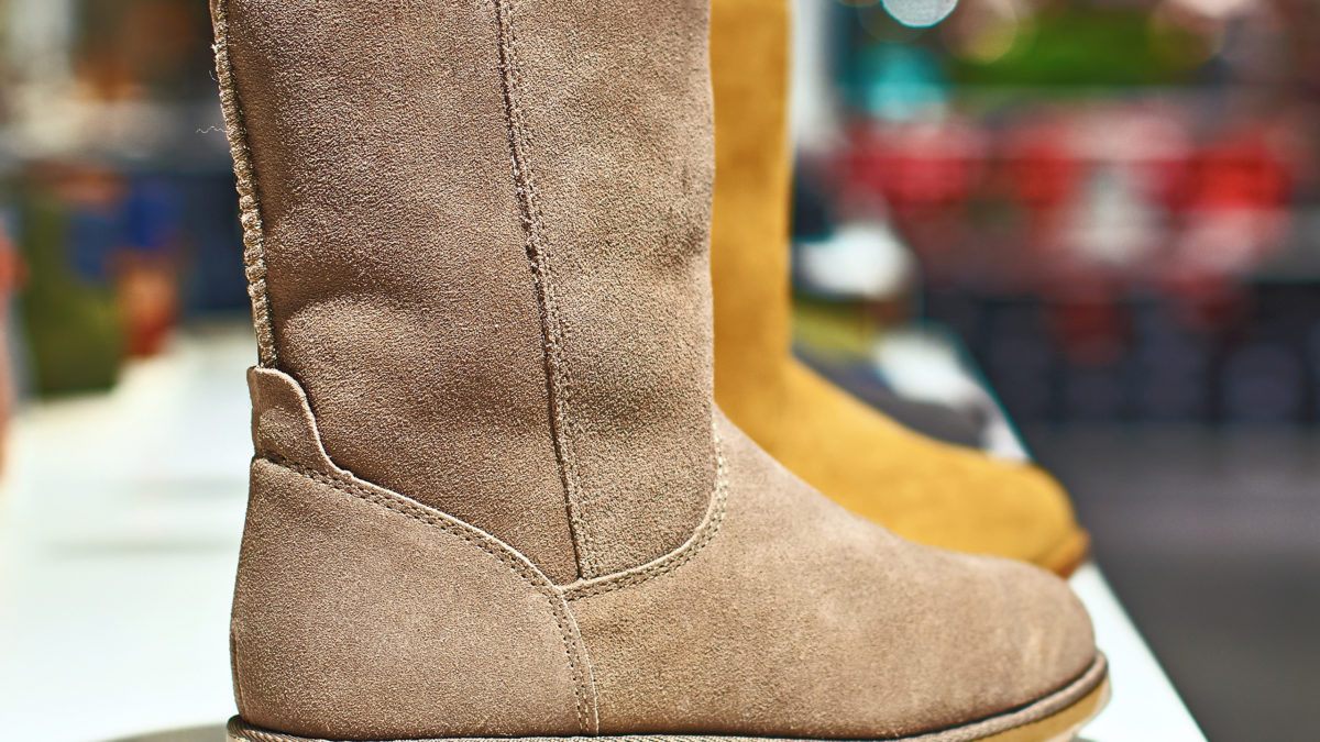 how to get oil off ugg boots