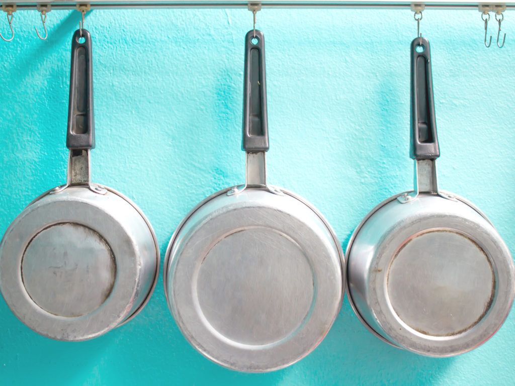 How to Clean Aluminum Pots and Pans